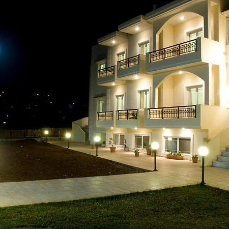 Γαρύφαλο Apartments Καλύβες Εξωτερικό φωτογραφία