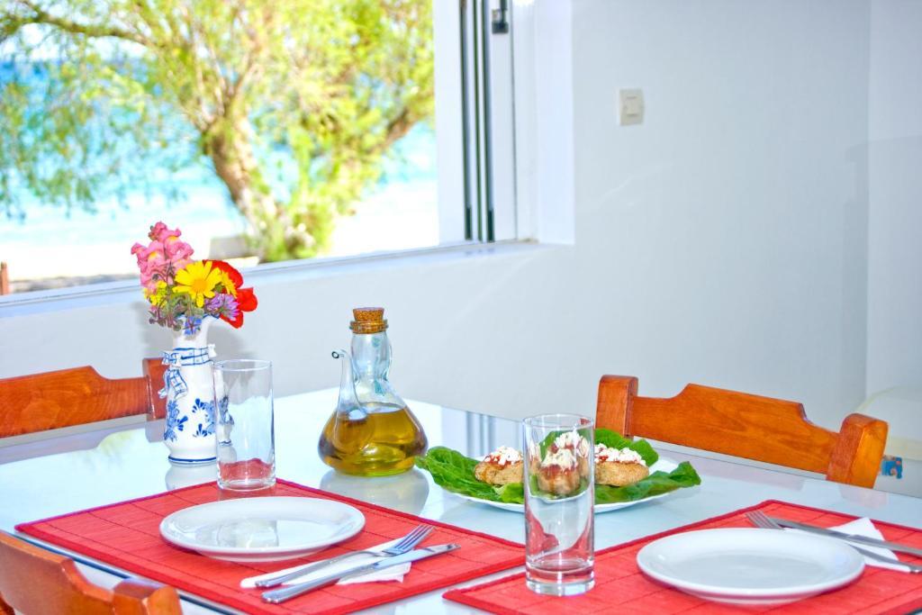 Γαρύφαλο Apartments Καλύβες Εξωτερικό φωτογραφία