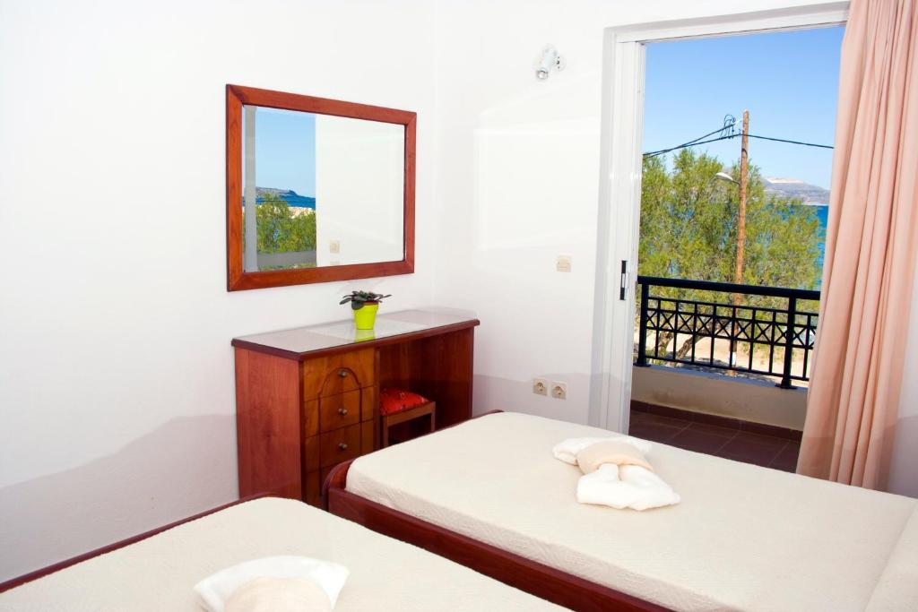 Γαρύφαλο Apartments Καλύβες Εξωτερικό φωτογραφία