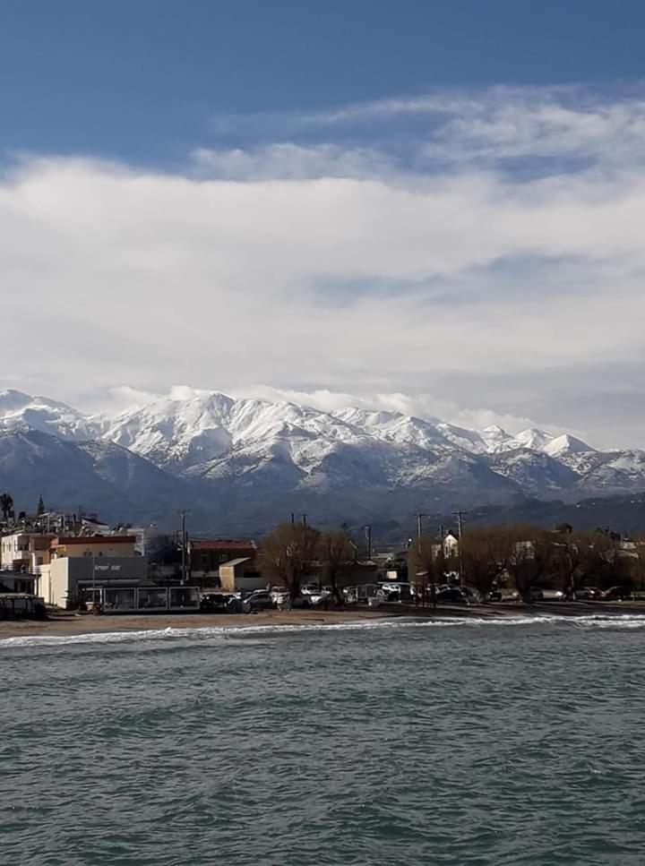 Γαρύφαλο Apartments Καλύβες Εξωτερικό φωτογραφία